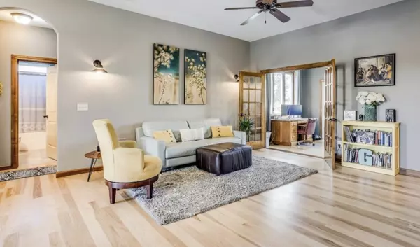 2501 Fairway Cir, Derby, KS 67037-9721