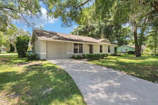 500 SHOPES PL, Deland, FL 32724