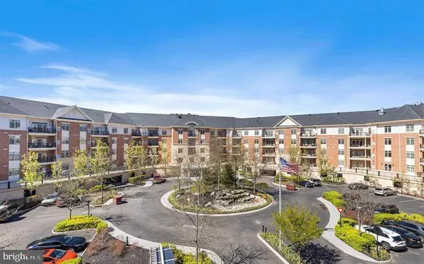 401 CARSON TER #401, Huntingdon Valley, PA 19006