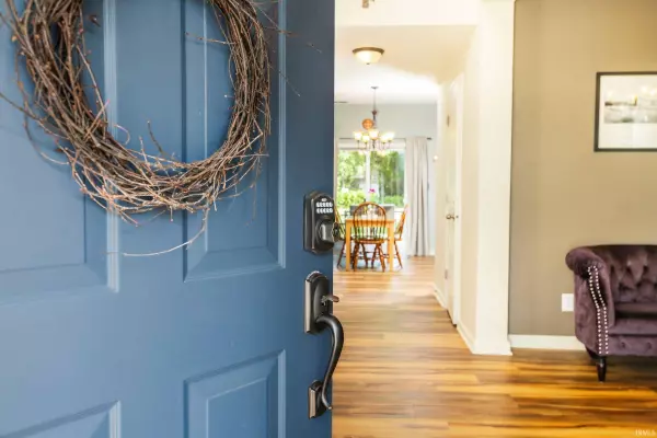 1542 W Meeting House Lane, Bloomington, IN 47403