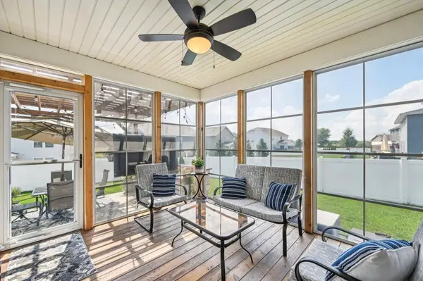 927 Skylark Lane, Deforest, WI 53532