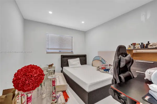 11845 SW 183rd St, Miami, FL 33177