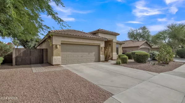 4814 E BELLERIVE Drive, Chandler, AZ 85249