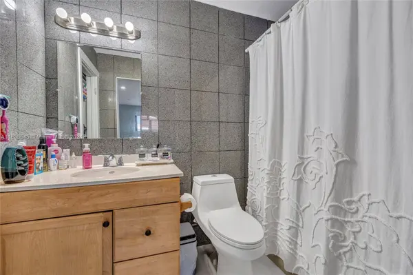 11845 SW 183rd St, Miami, FL 33177