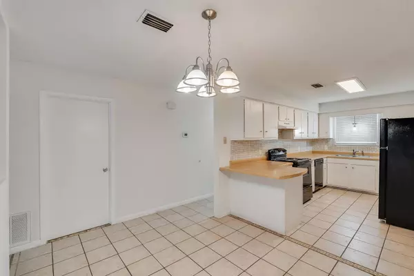 940 Central Avenue  #30, Fort Walton Beach, FL 32547