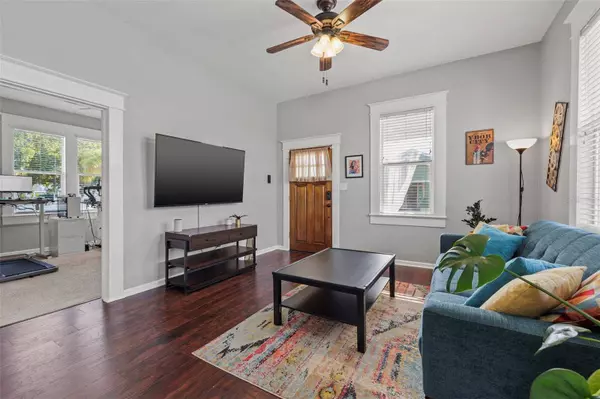 2922 N 16TH ST, Tampa, FL 33605