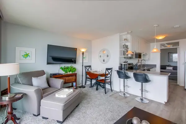 725 Redondo Ct #34, San Diego, CA 92109