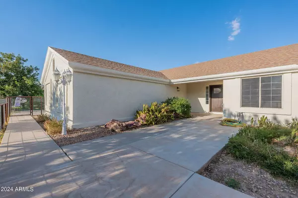 25609 S 182ND Place, Queen Creek, AZ 85142