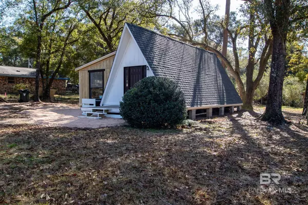 16390 Juniper Lane, Summerdale, AL 36580