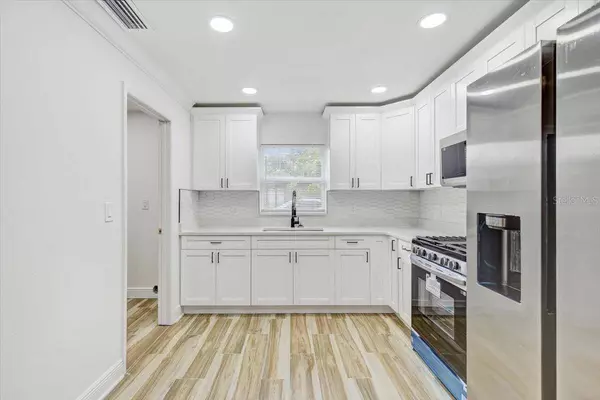 705 HOLLY TER, Brandon, FL 33511