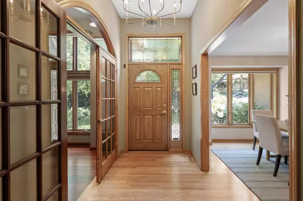 5785 Rosewood LN N, Plymouth, MN 55442