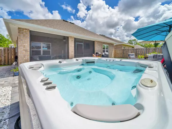 216 Beaver Trail Drive, Freeport, FL 32439