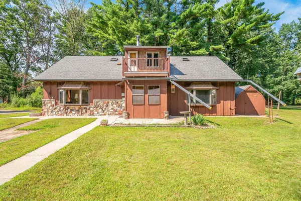 N1902 N SILVER LAKE RD, Wautoma, WI 54982