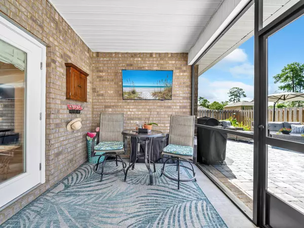 216 Beaver Trail Drive, Freeport, FL 32439