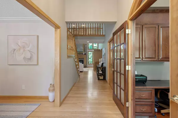 5785 Rosewood LN N, Plymouth, MN 55442