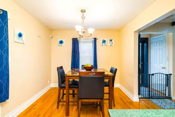 241-39 128th Dr, Rosedale, NY 11422