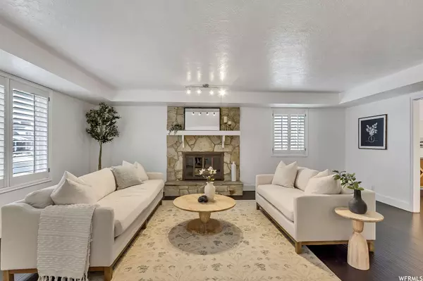 8489 S RUA BRANCO DR, Sandy, UT 84093