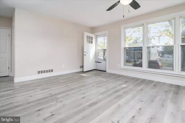 264 CARROLL RD, Pasadena, MD 21122