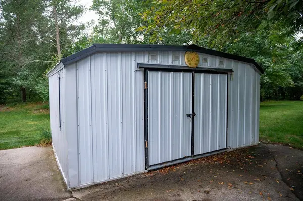 W6407 20th Street, Necedah, WI 54646