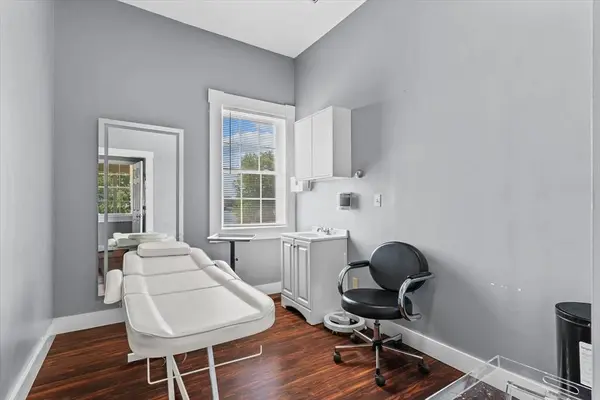 1111 Confidential, Lawrence, MA 01843