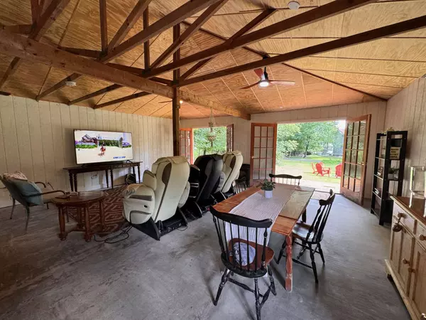 106 Morris Rd, East Stroudsburg, PA 18302-8412