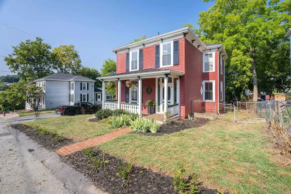 414 WINTHROP ST, Staunton, VA 24401