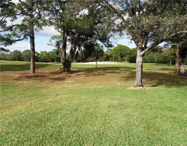 9618 Knollwood LN, Fort Pierce, FL 34951