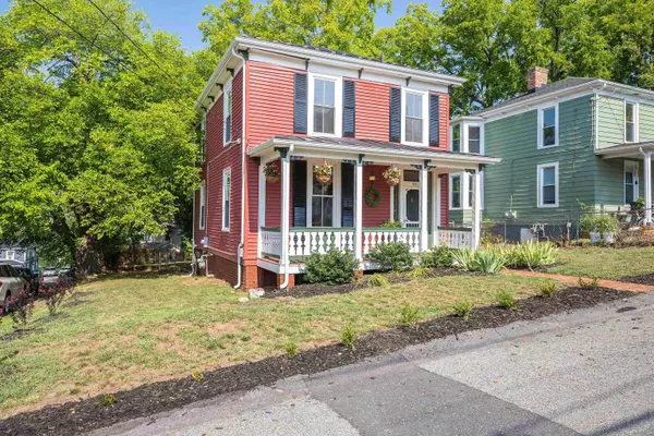 414 WINTHROP ST, Staunton, VA 24401