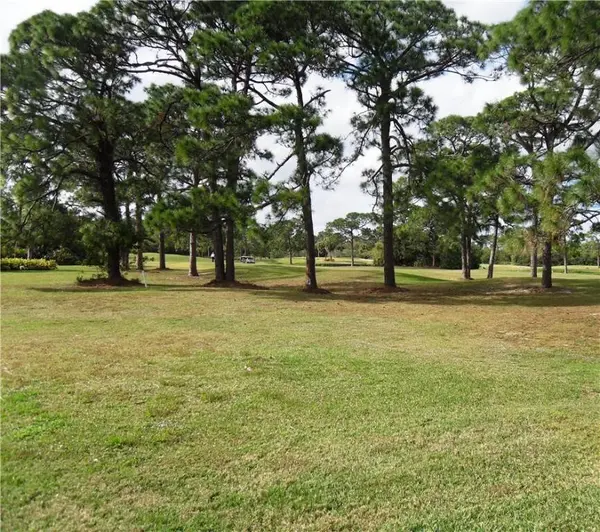 9618 Knollwood LN, Fort Pierce, FL 34951