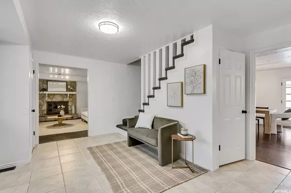 8489 S RUA BRANCO DR, Sandy, UT 84093