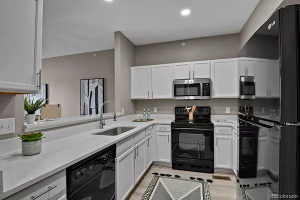 9758 Laredo ST #1C, Commerce City, CO 80022