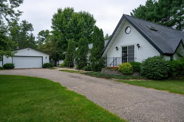 W6407 20th Street, Necedah, WI 54646