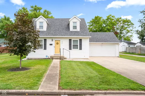 2335 Elm ST, Columbus, IN 47201