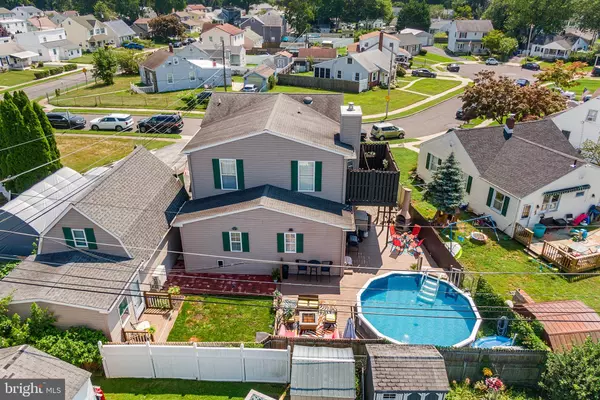 12 CIRCLE LN, Norwood, PA 19074