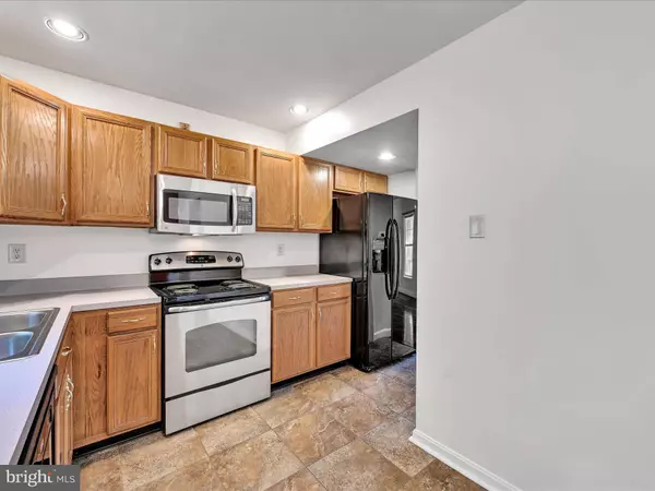 1426 TIMBER CHASE DR, Mechanicsburg, PA 17050