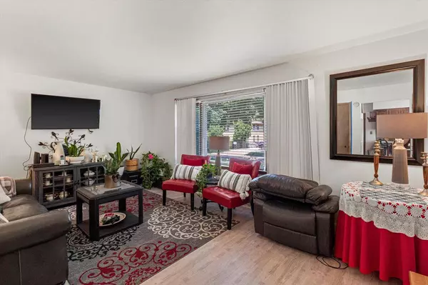 7449 W Beckett AVENUE, Milwaukee, WI 53216