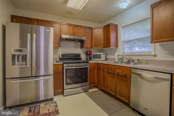 807 DESOTA WAY, Martinsburg, WV 25401