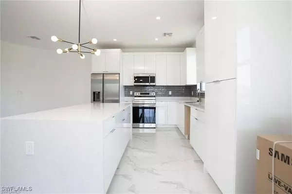 1840 NW 20th AVE, Cape Coral, FL 33993