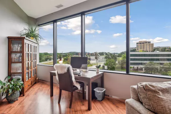 5601 Smetana DR #508, Minnetonka, MN 55343