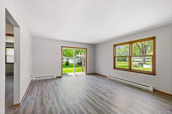 1117 Lillian LN #1117, Sandwich, IL 60548