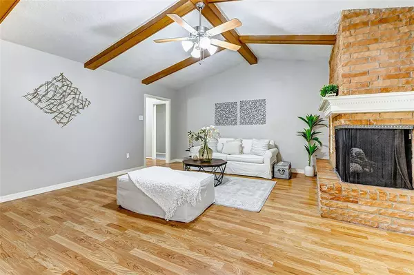 1708 Ruella LN, Pasadena, TX 77502