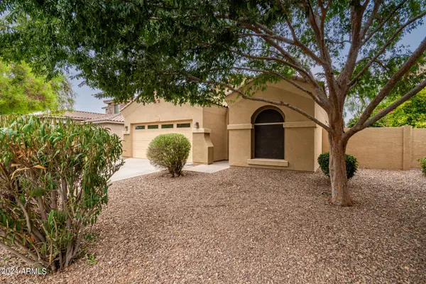 1434 E CLARK Drive, Gilbert, AZ 85297