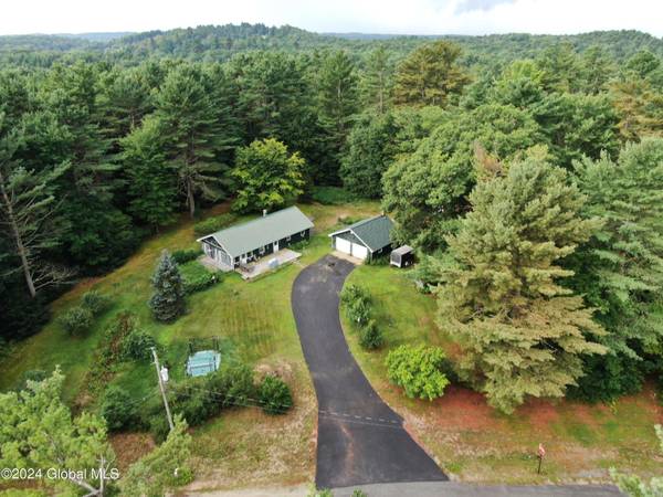 7227 LaFayette Road, Middle Grove, NY 12850