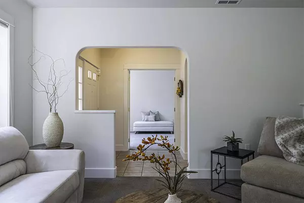 745 River Rock RD, Ashland, OR 97520