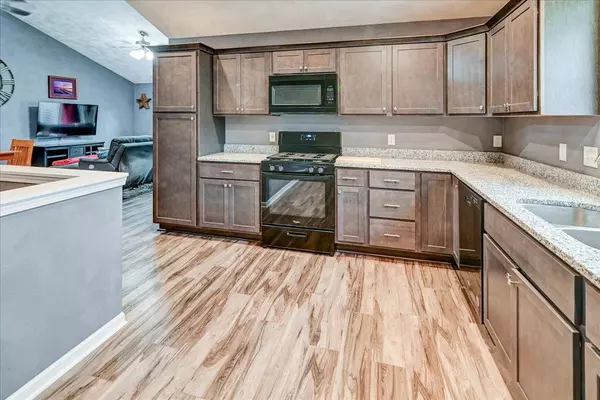 450 Ithaca Court, Oregon, WI 53575