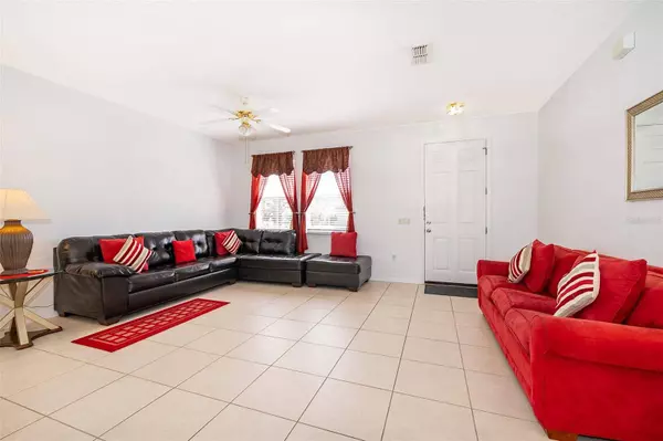 826 ELDERBERRY DR, Davenport, FL 33897