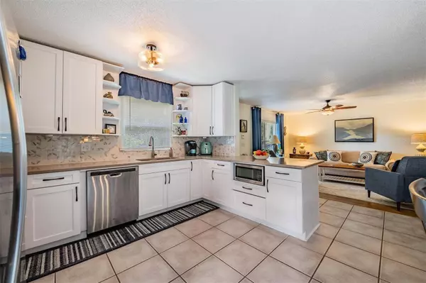 5808 N 18TH ST, Tampa, FL 33610