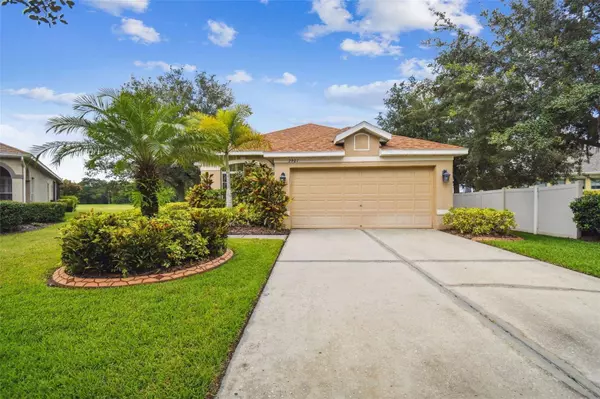 2901 COPPER HEIGHT CT, Valrico, FL 33594