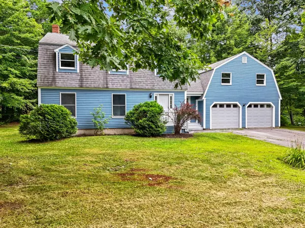 5 Andrew TER, Oakland, ME 04963