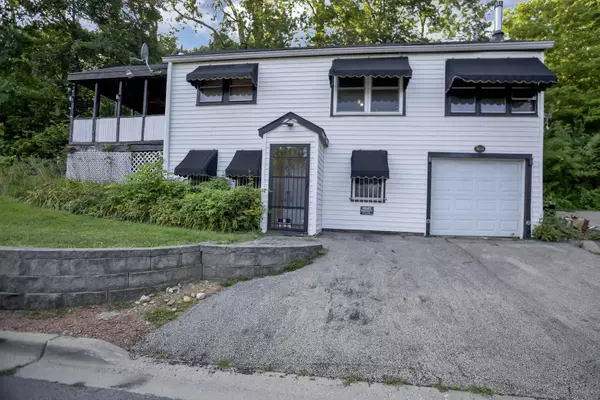 714 Riverview RD, Algonquin, IL 60102